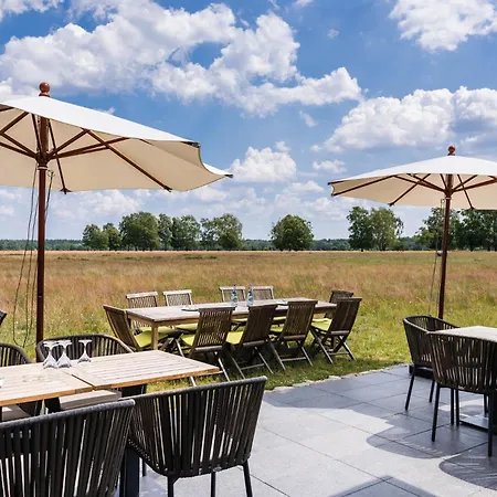 Отель Hotelcamp Reinsehlen 4*